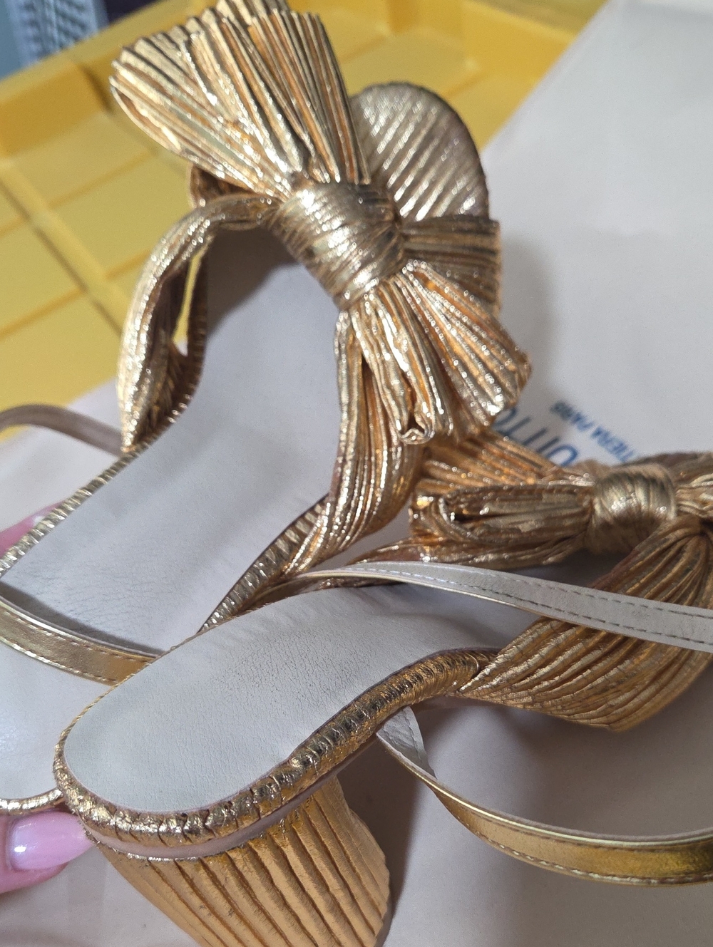 Camellia Bow Heel - Picture 10 of 11